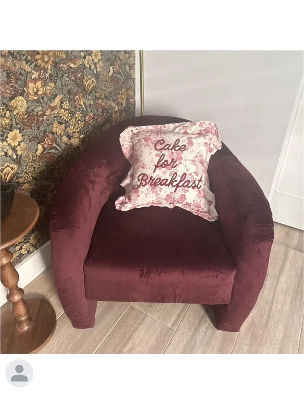 TARGET Floral Ruffle Pillow - 